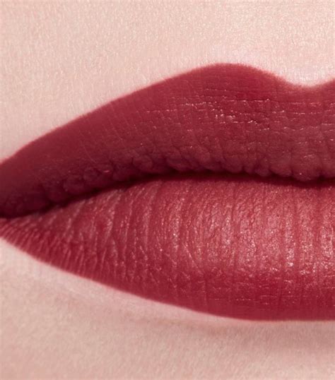 ROUGE ALLURE VELVET Luminous matte lip colour 